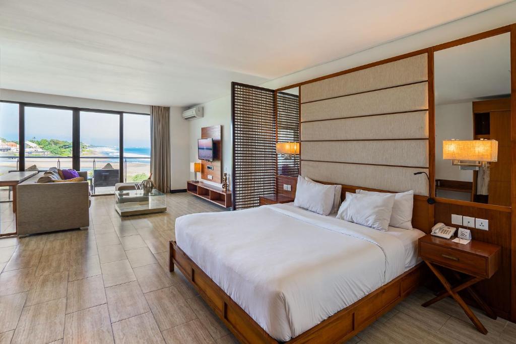 Postel nebo postele na pokoji v ubytování Lv8 Resort Hotel