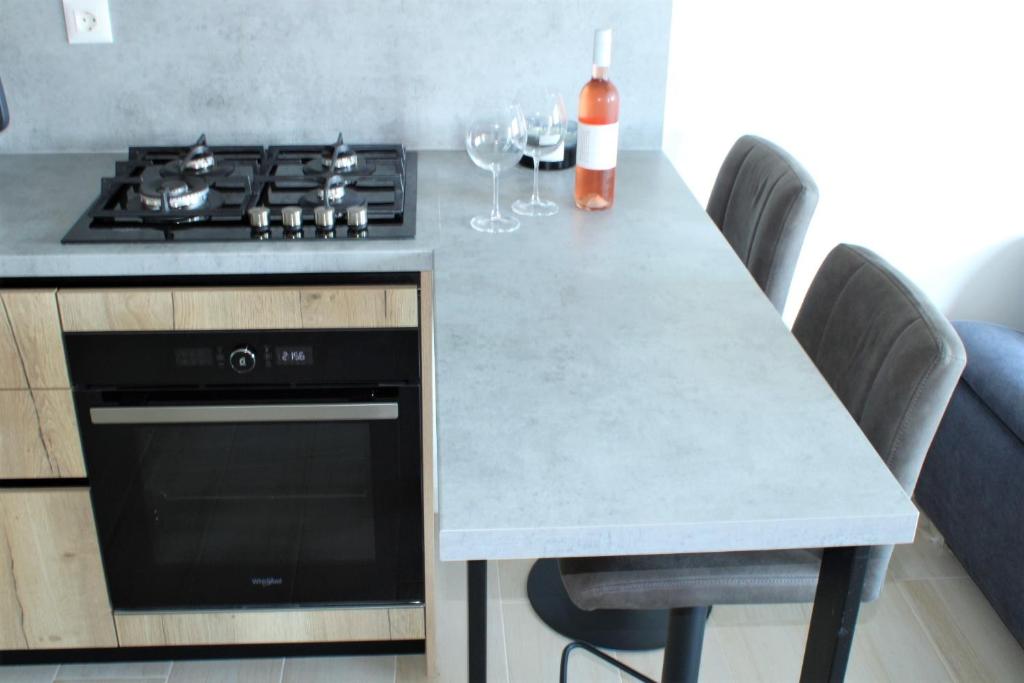 Kuchnia lub aneks kuchenny w obiekcie Apartment Burro 88