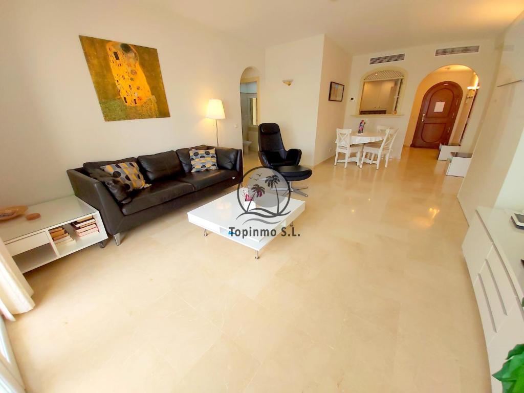 Nordic 1 bedroom apartment on Island complex in marina ...