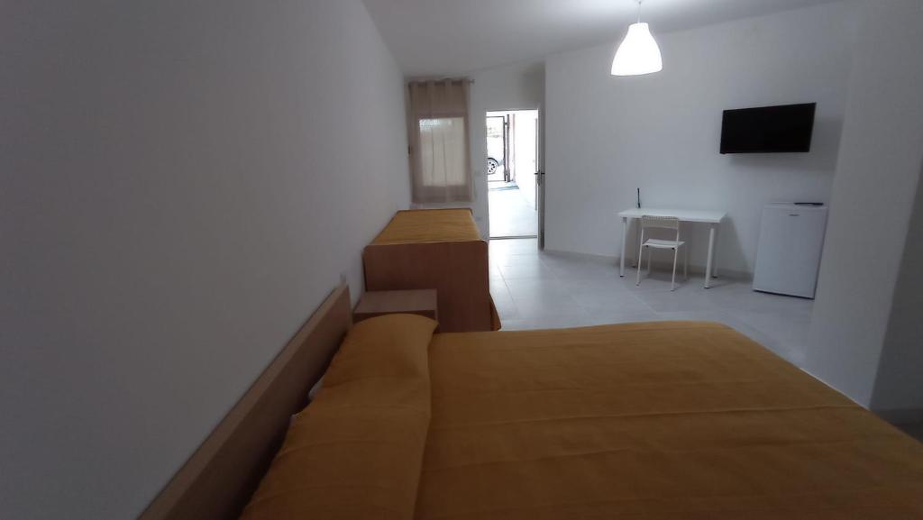 Telewizja i/lub zestaw kina domowego w obiekcie Rosa's Rooms