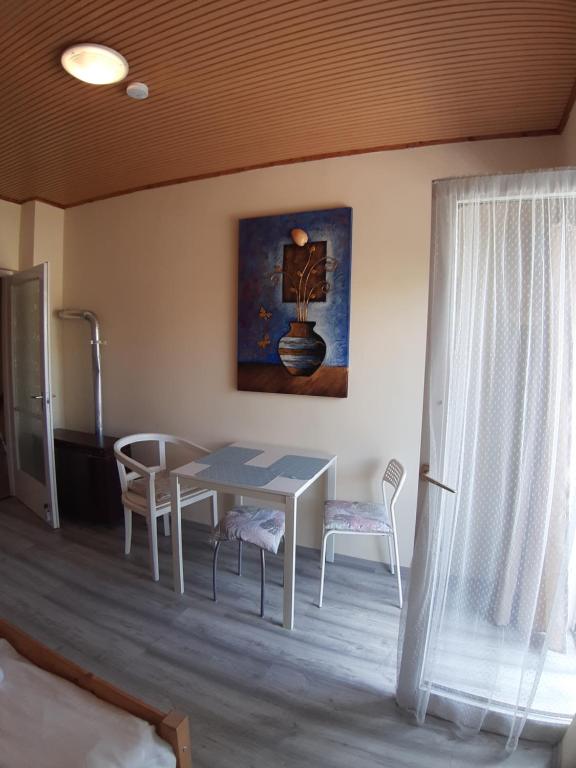 Posedenie v ubytovaní MiniBali Apartmanok