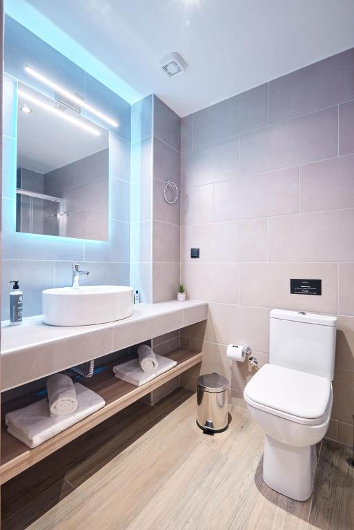 Koupelna v ubytování The Mavili urban stay