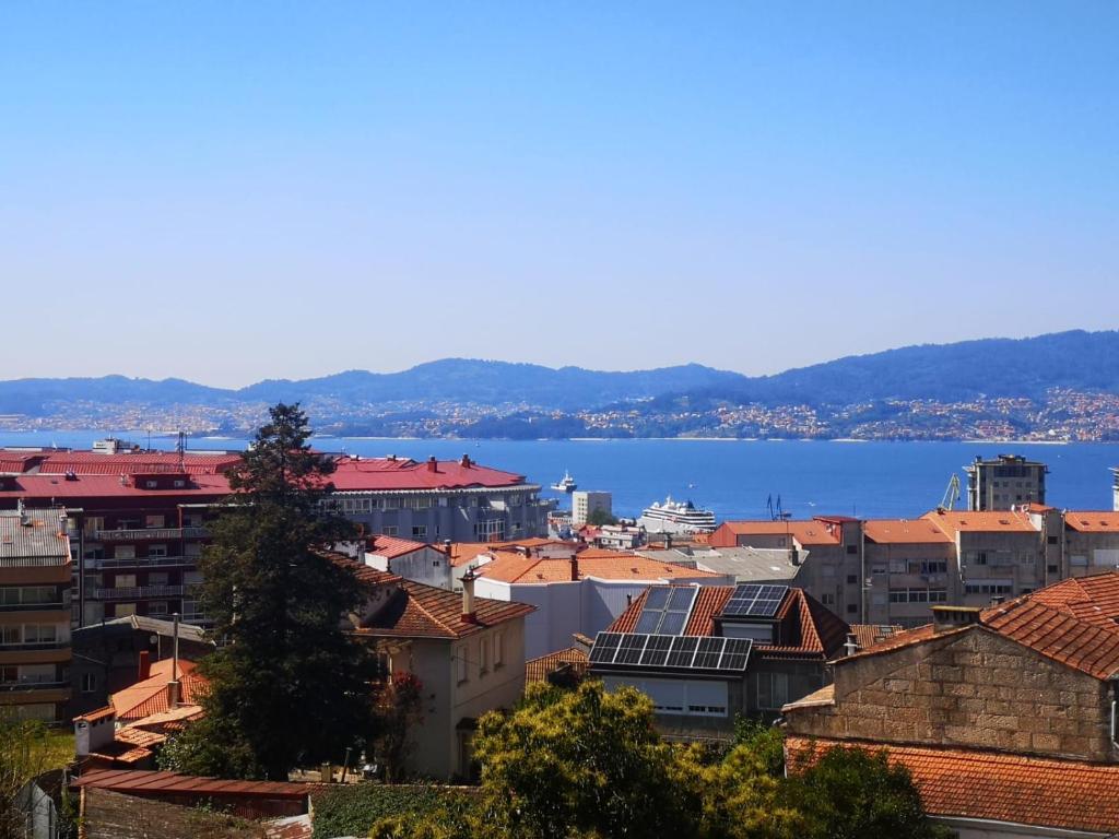 a view of a city with a body of water at Apartamento Rosario 2 in Vigo
