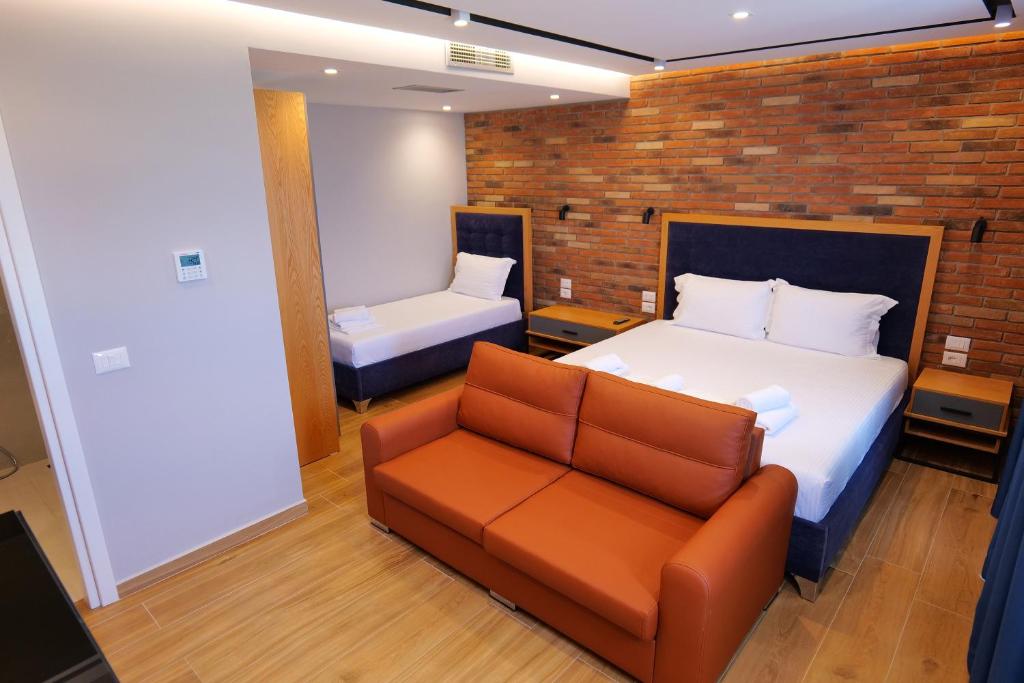 The View Hotel Ksamil - Image 8