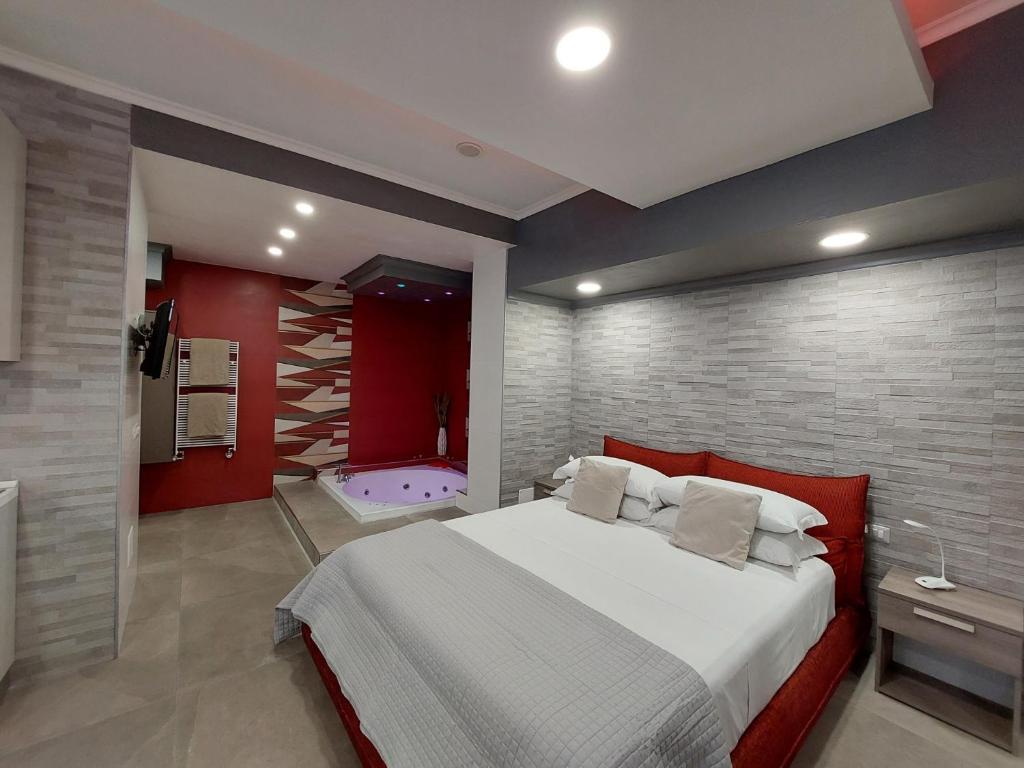 Foto dalla galleria di Sweet Home & Wellness Luxury Apartment a Nettuno