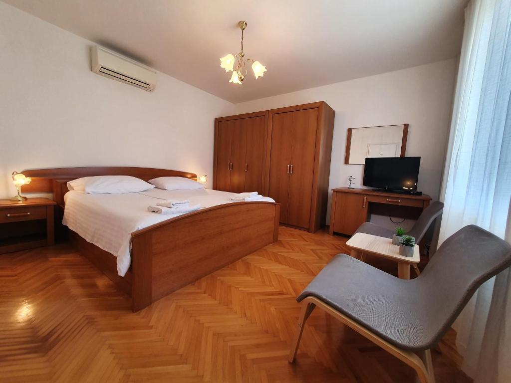 Apartments Lonza - 14