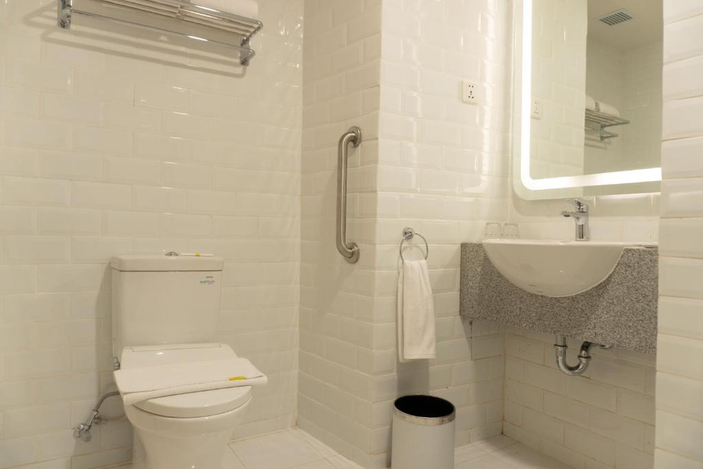 Koupelna v ubytování Yello Hotel Jambi