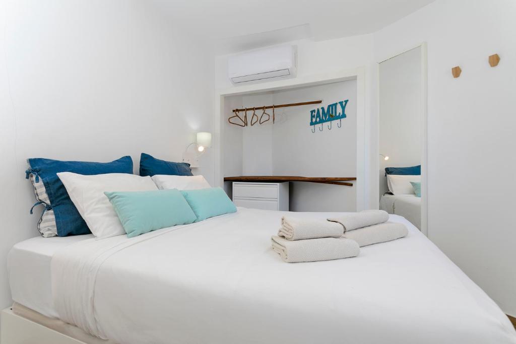 Posteľ alebo postele v izbe v ubytovaní Malaga Center Lagunillas Apartments