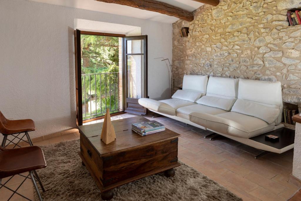 Posezení v ubytování Somnis de l´Empordà