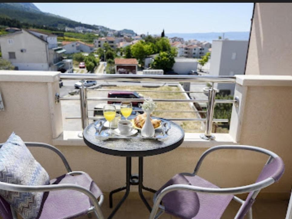 Balkón alebo terasa v ubytovaní Apartmani Dubrava