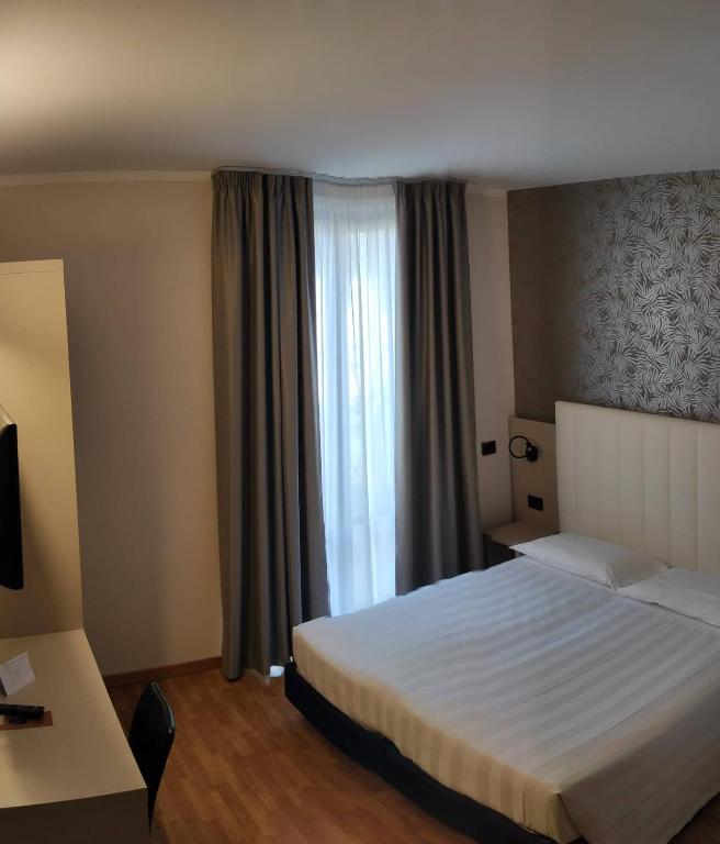 Parc Hotel - Deluxe Double Room