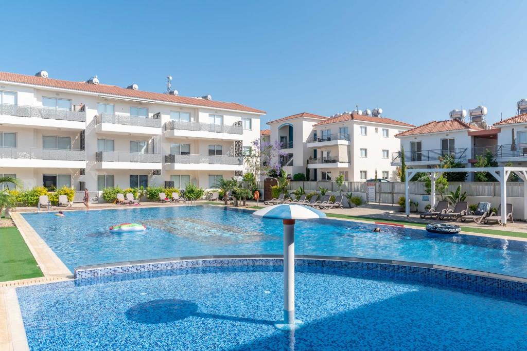 Foto dalla galleria di Mythical Sands Resort & Spa, Evilion Apartment a Paralimni