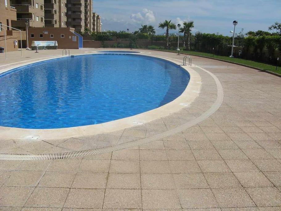 Bazén v ubytování VenAMarinador Playa Costa Caribe I - 269 - 2 Dormitorios/1 Baño WIFI nebo v jeho okolí