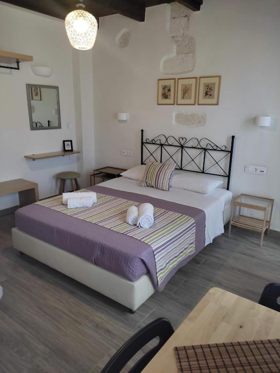 Loggia Traditional Suites - 10