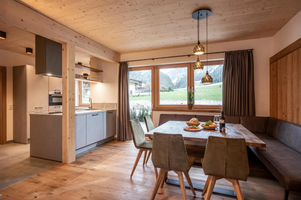 Kuchyň nebo kuchyňský kout v ubytování Griena NaturChalets ****