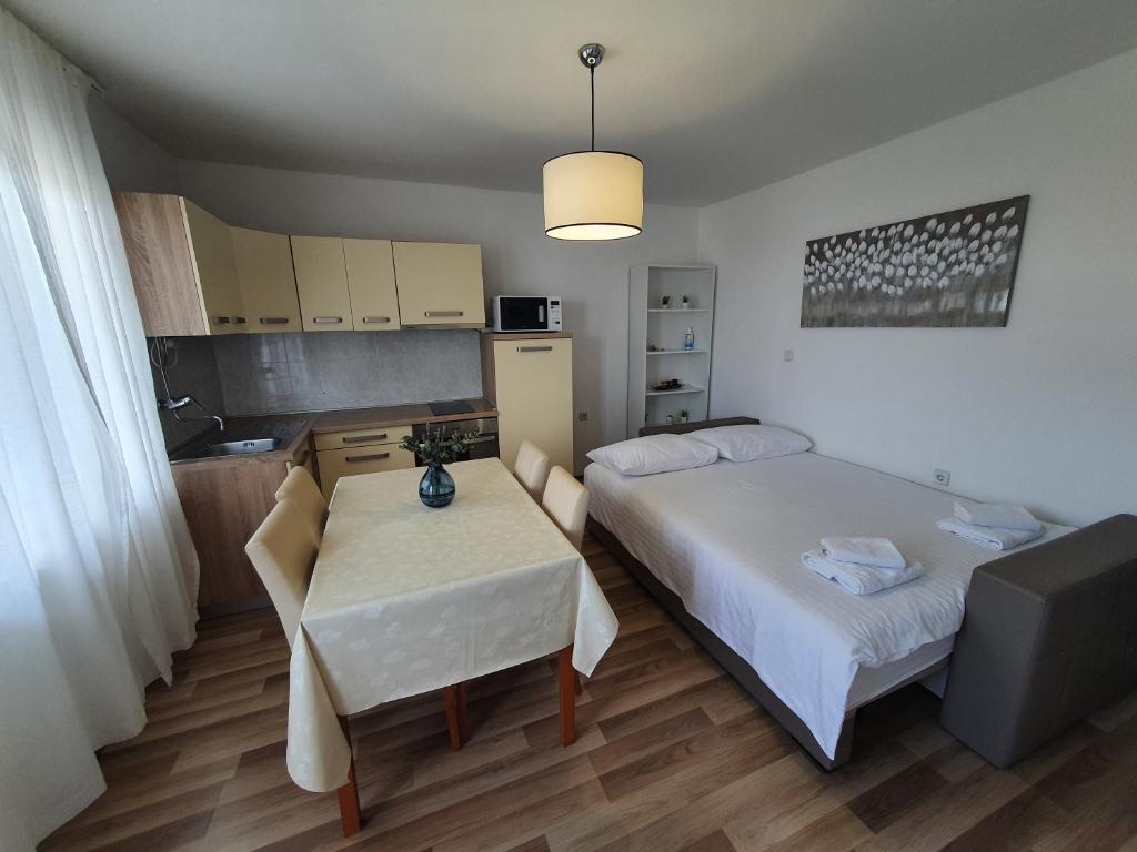 Apartments Lonza - 19