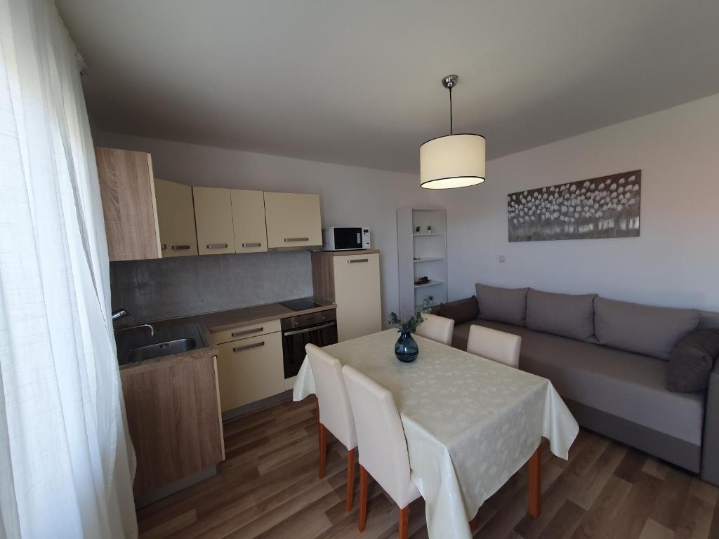 Apartments Lonza - 17