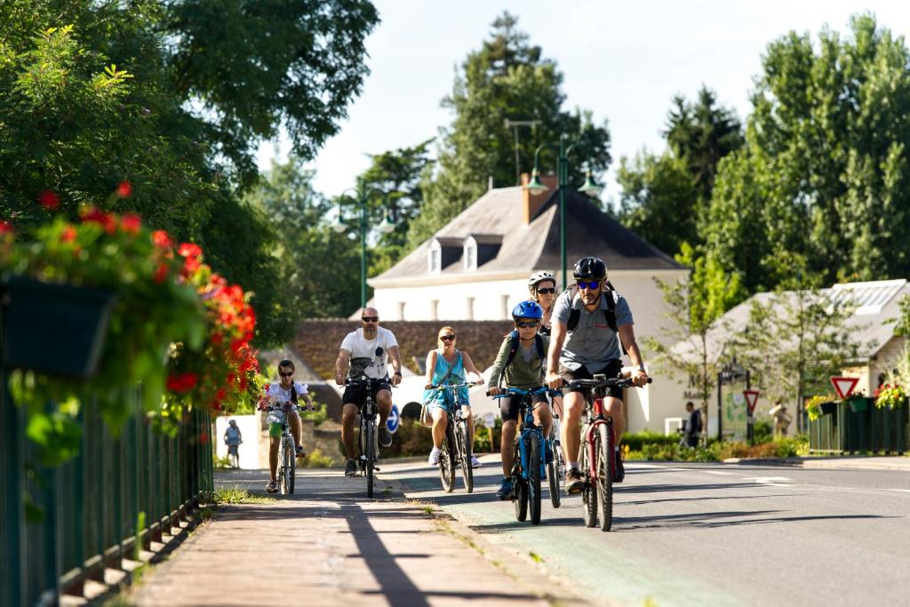 Hosté ubytování Huttopia Les Châteaux