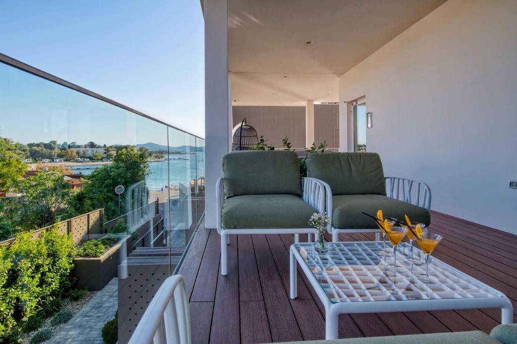 Balkón nebo terasa v ubytování Dedaj Resort - Villa Auri