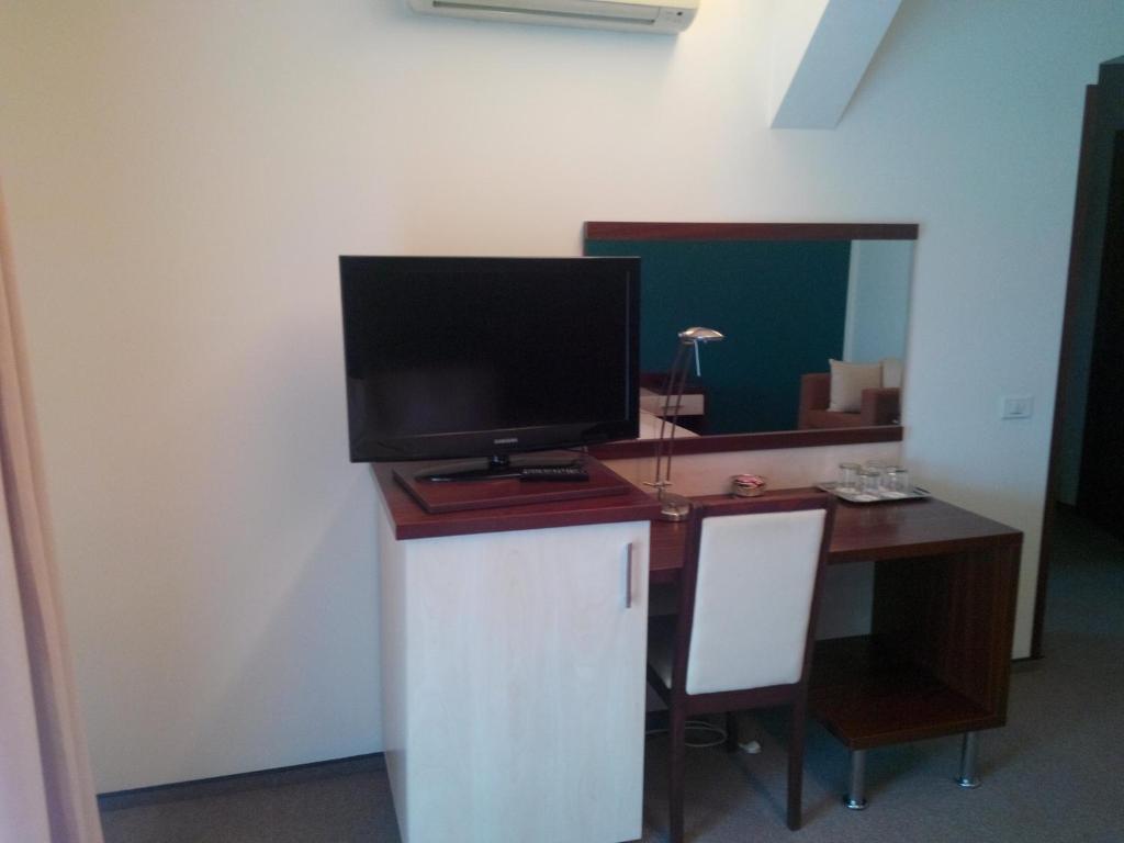 Hotel Baneasa Parc - Resim 28