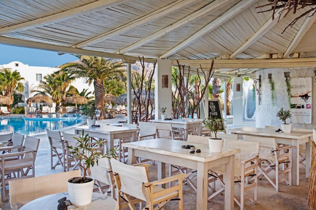 Bazén v ubytování Atlantis Beach Villa nebo v jeho okolí