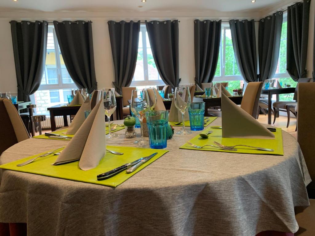 Restaurace v ubytování Les Camelias