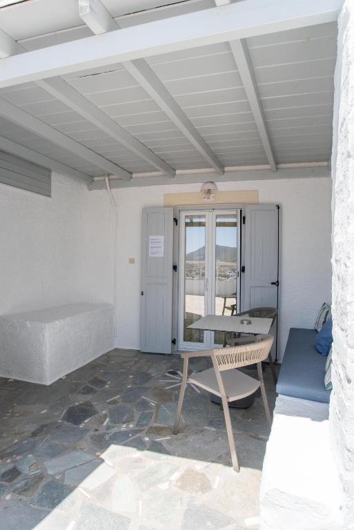 KrotiriBay adults - 15