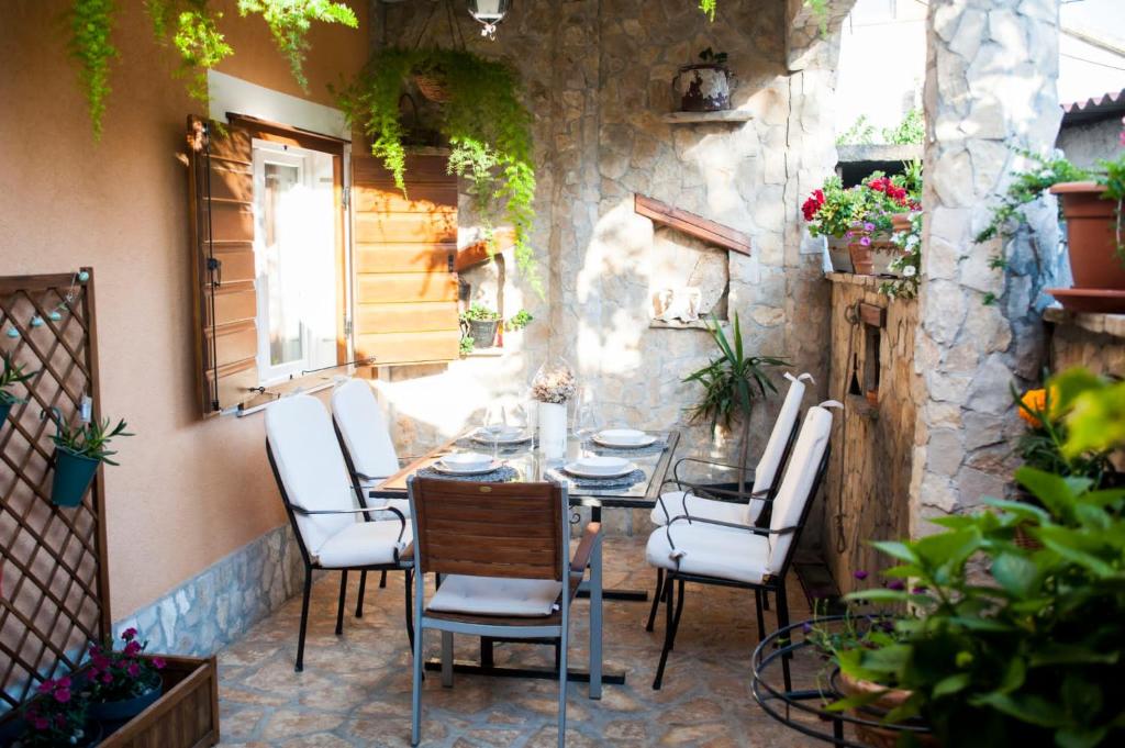 Patio alebo iná vonkajšia časť ubytovania Peninsula divina
