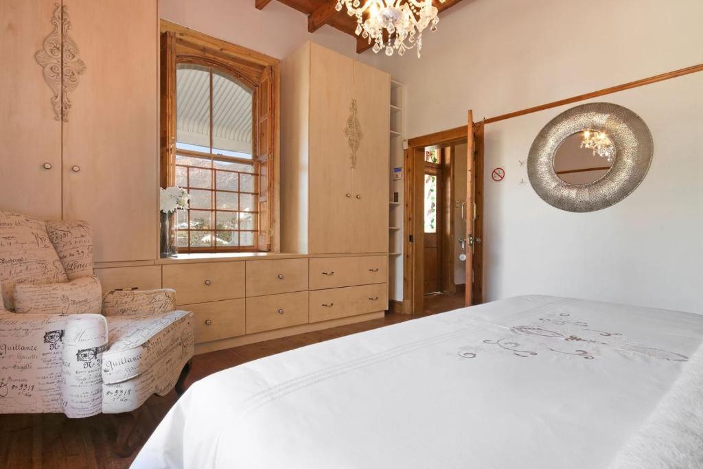J's Audacious Living Montagu Self Catering - Cuarto King