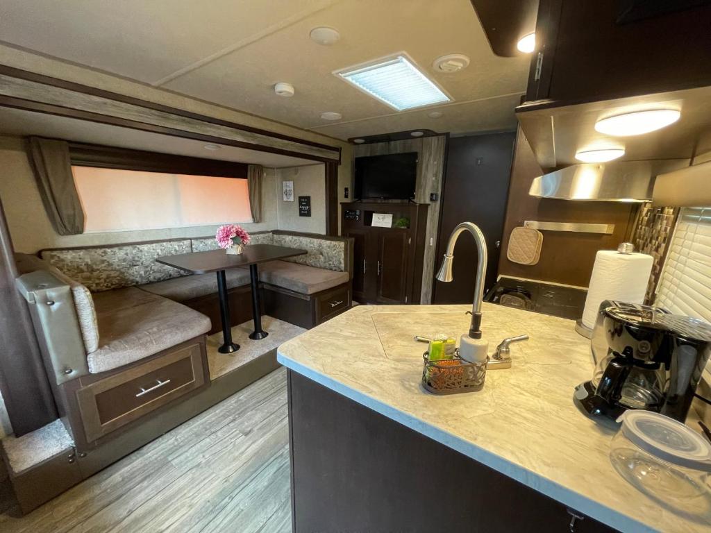 Paseo Isamar Campers - Caravan