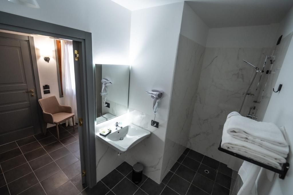 Relais Manzoni - Resim 32