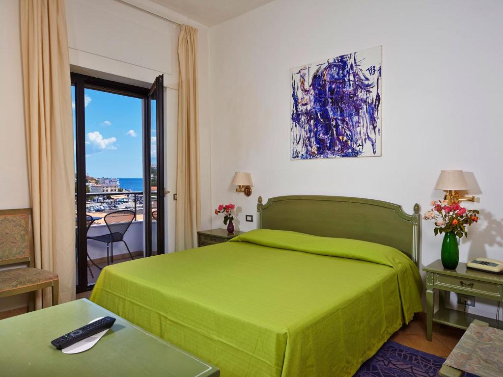 Gallery image of Hotel Cala Luna in Cala Gonone