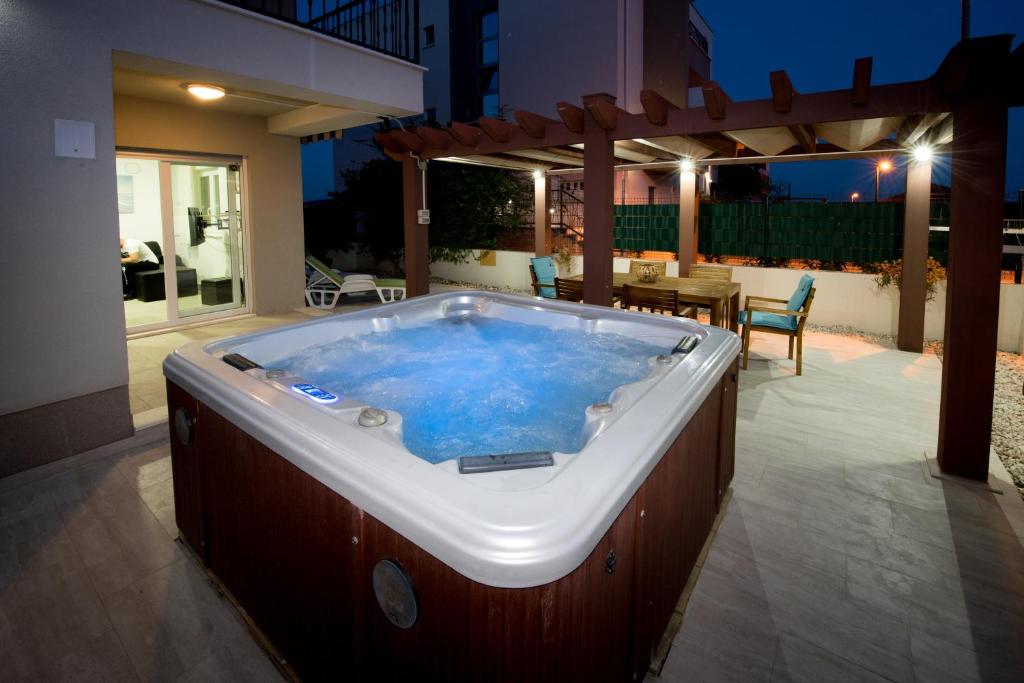 Apartment Miss Tina - Hizvo