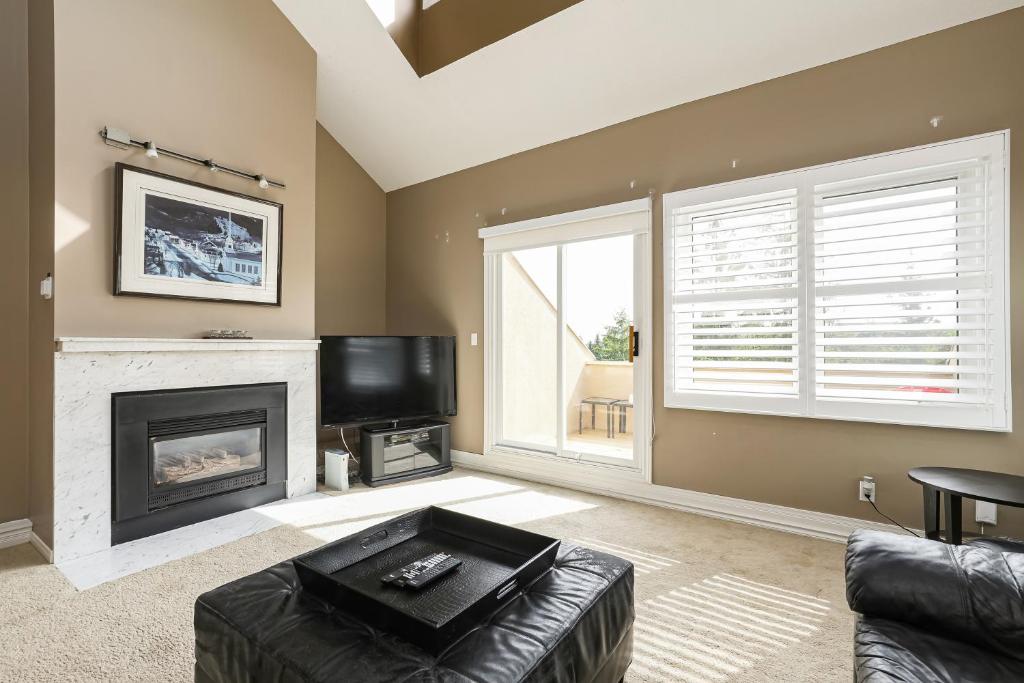 3 Bedroom Vacation Home main image.
