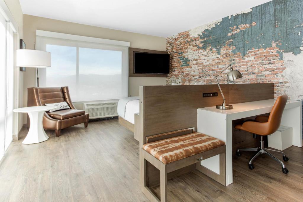 Cambria Hotel Downtown Asheville - 
