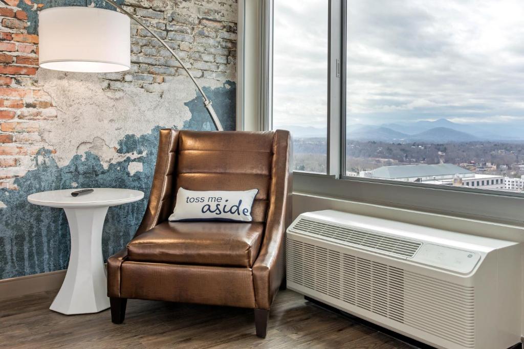 Cambria Hotel Downtown Asheville - 
