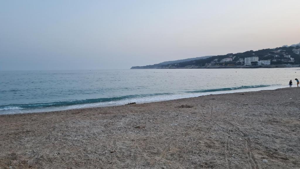 Seaview.Cassis - One-Bedroom Apartment