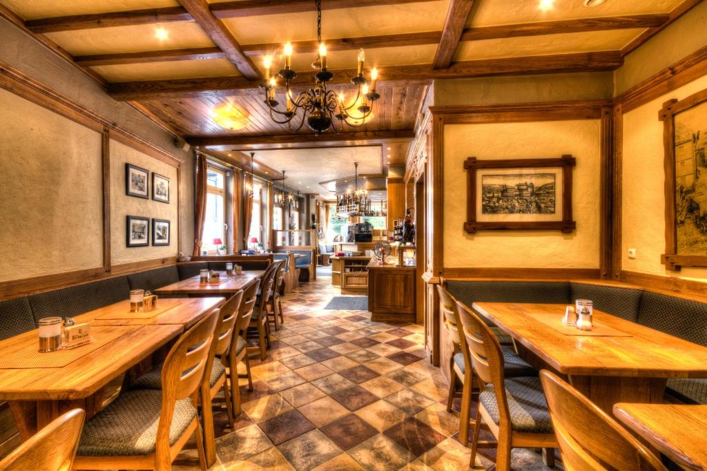 Restaurace v ubytování Hotel Alt Montjoie