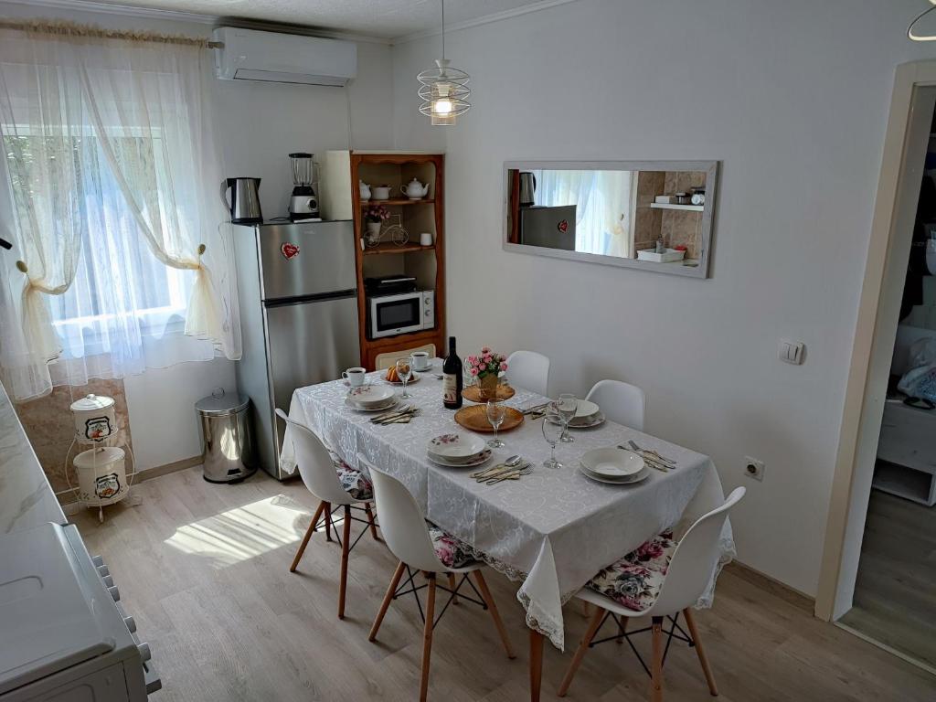 Kuchyň nebo kuchyňský kout v ubytování Apartment Barba View