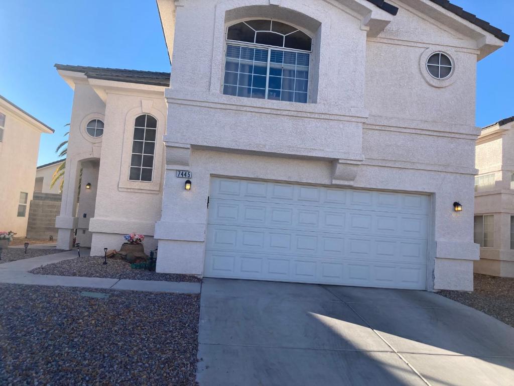 Welcome House Las Vegas - Housity