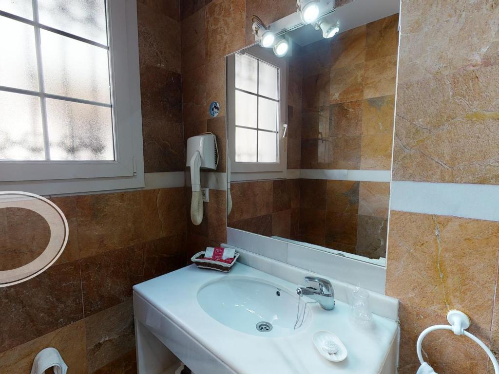 Łazienka w obiekcie Hotel La Parrita