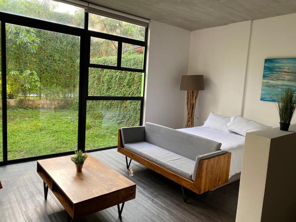 BEE Suites Santa Ana BEE Suites Santa Ana