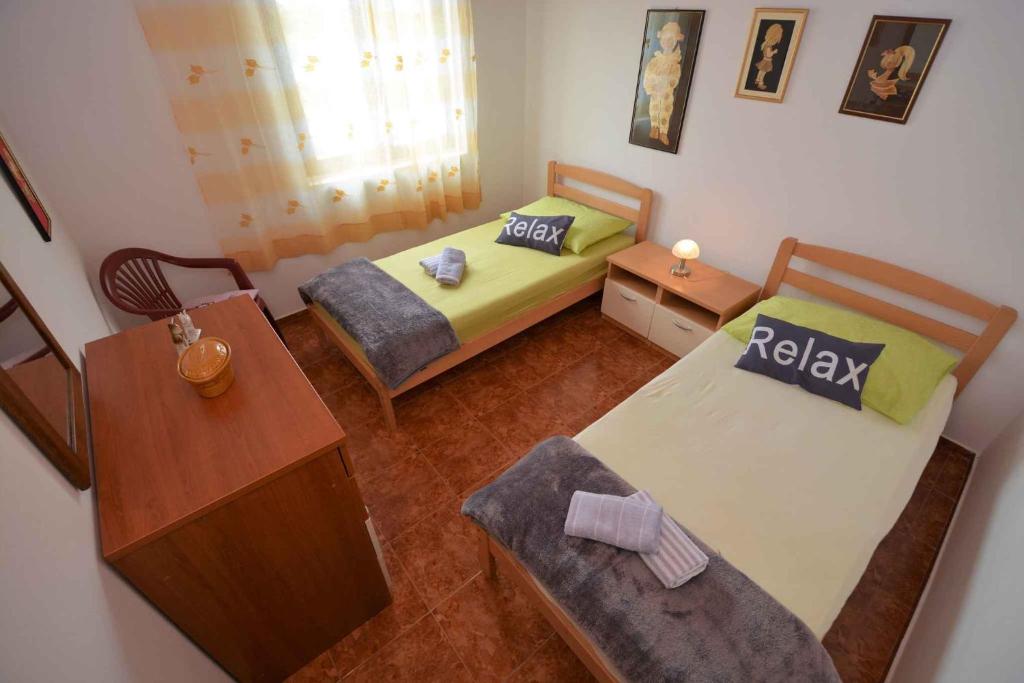 Fotografia z galérie ubytovania Apartment in Ugljan - Insel Ugljan 41706 v destinácii Ugljan