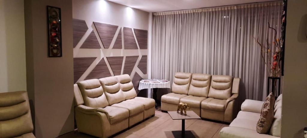 Posezení v ubytování HM HOTEL Expo Inn