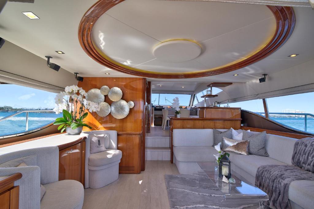 3 bedroom yacht