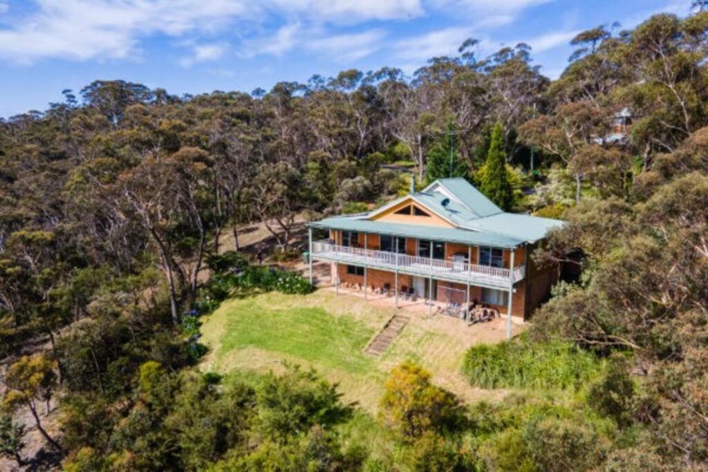 Narrow Neck Lodge - Luxe Villa