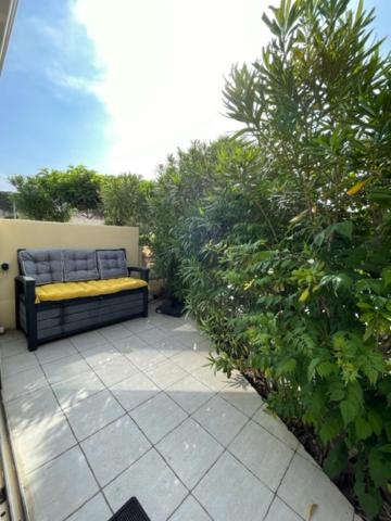 Vonkajšia záhrada v ubytovaní Maison, Parking, Piscine et Tennis - St Pierre la Mer 5SANT302
