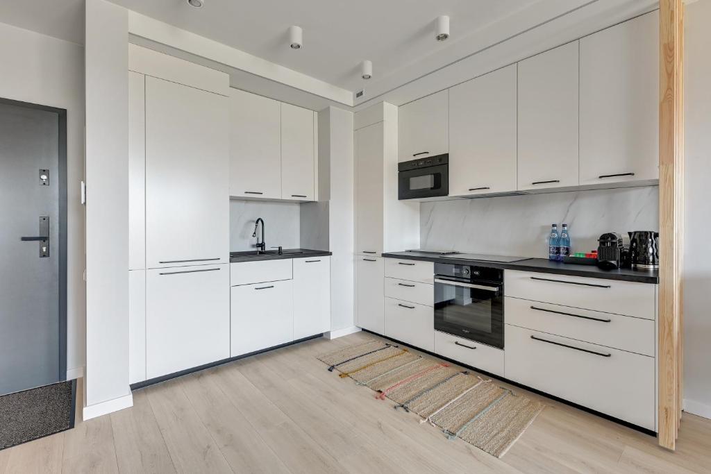 Chlebova - Riverside View Terrace, Free Parking, Gym & Kidsplay by Downtown Apartments - 12