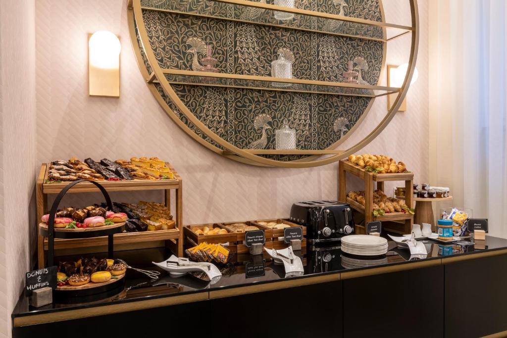 H10 Palazzo Galla - Resim 34