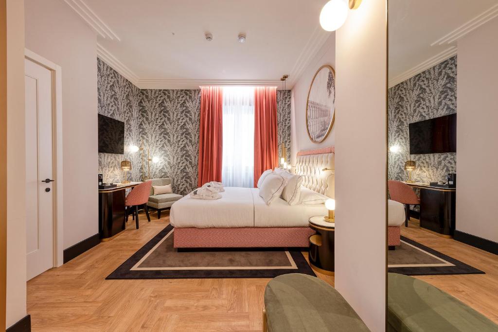 H10 Palazzo Galla - Resim 45